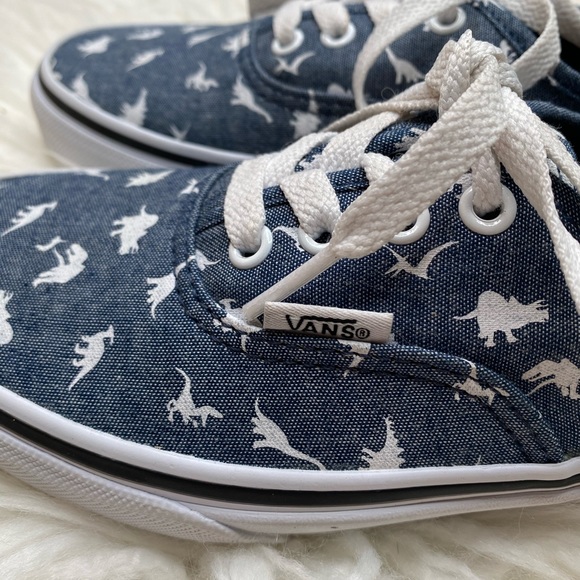Kids Vans Shoes - Picture 5 of 12
